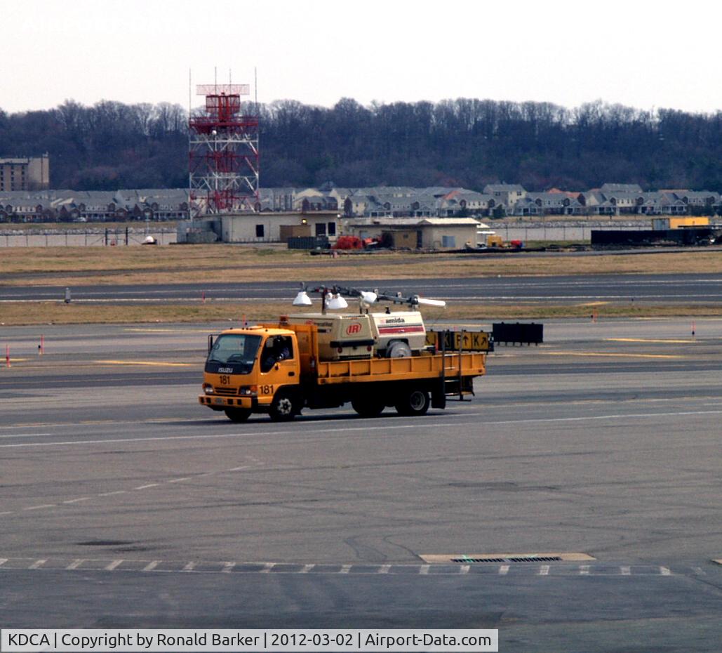 Ronald Reagan Washington National Airport (DCA) - Truck 181