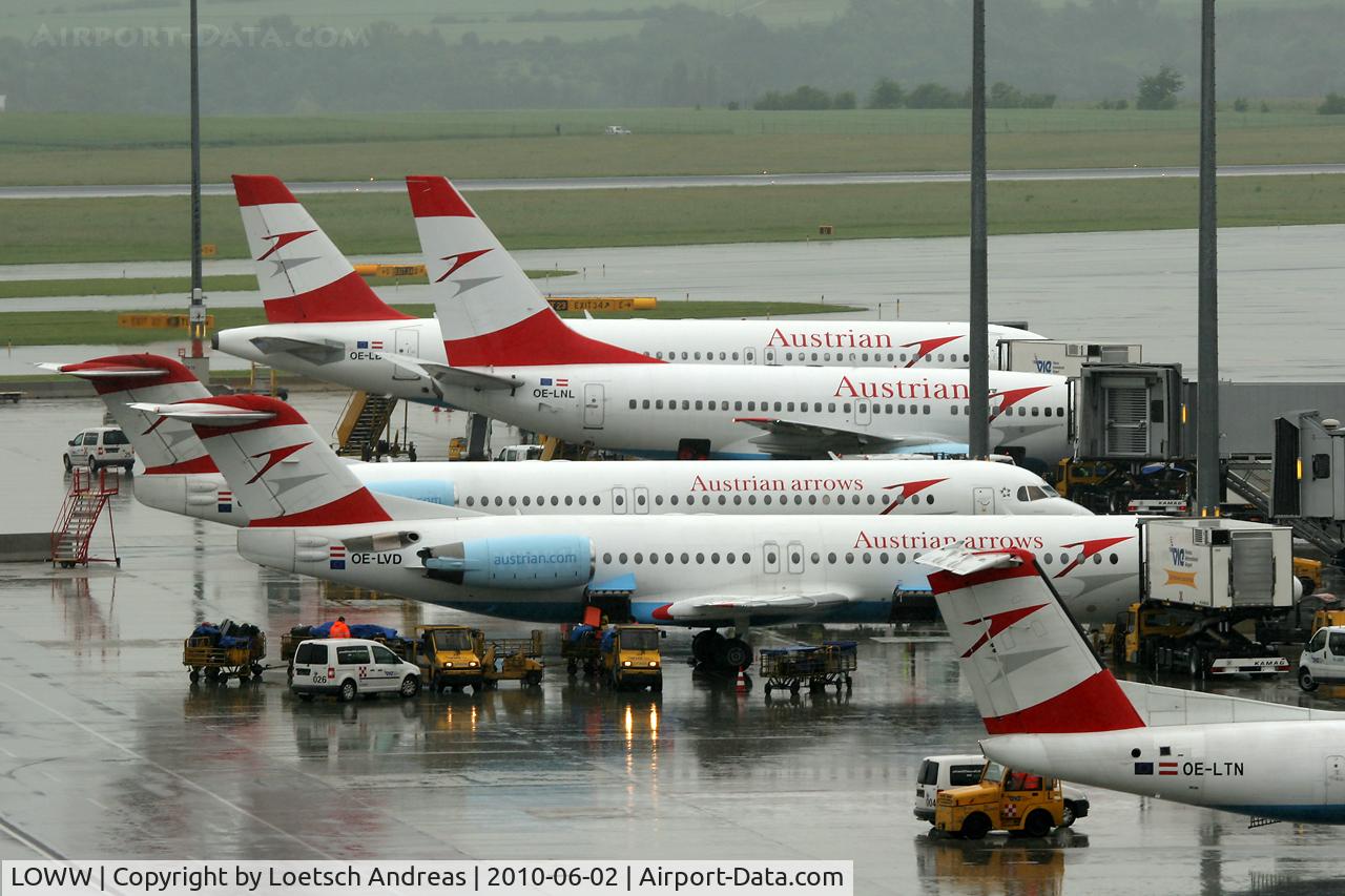 Vienna International Airport, Vienna Austria (LOWW) - Austrian corner