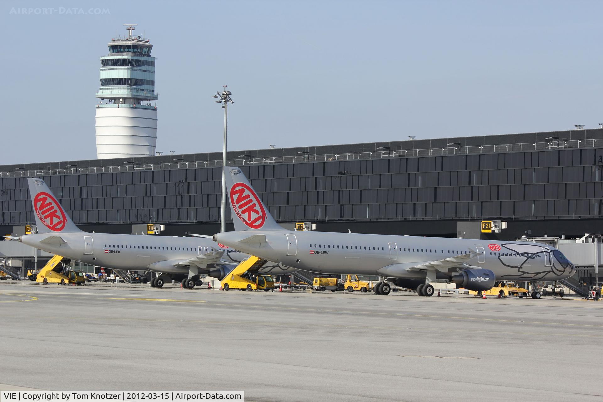 Vienna International Airport, Vienna Austria (VIE) - Skylink