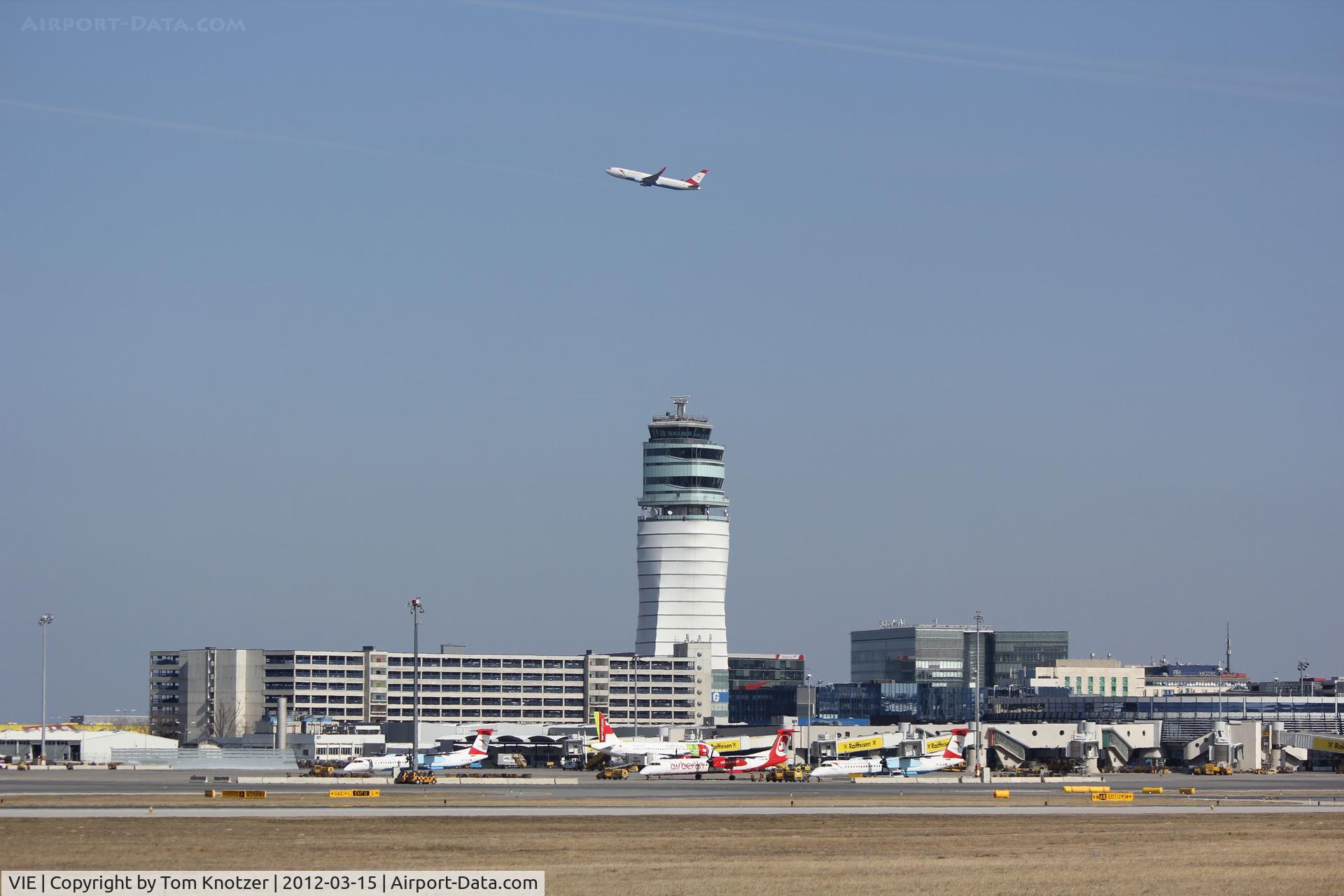 Vienna International Airport, Vienna Austria (VIE) - VIE-LOWW
