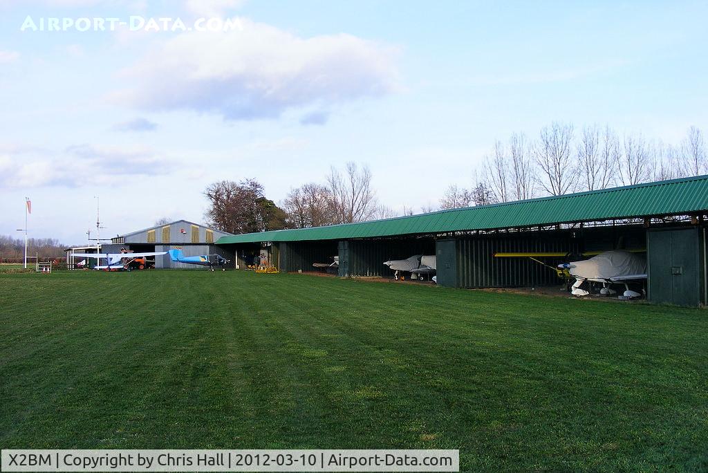 X2BM Airport - Lower Wasing Farm, Brimpton