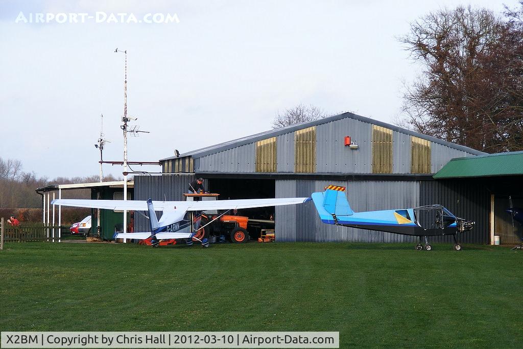 X2BM Airport - Lower Wasing Farm, Brimpton