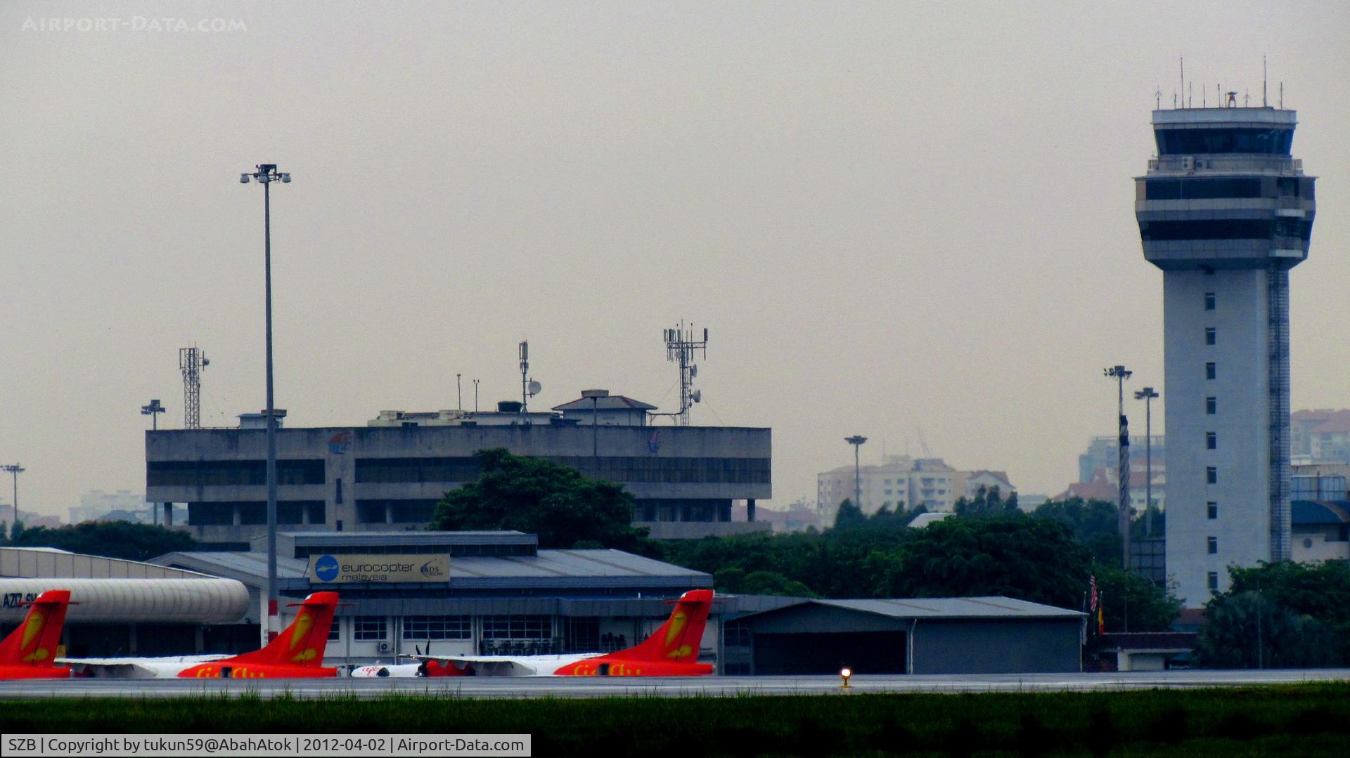 Sultan Abdul Aziz Shah Airport, Subang Jaya, Selangor Malaysia (SZB) - Sultan Abdul Aziz Shah Airport Sky Park Subang