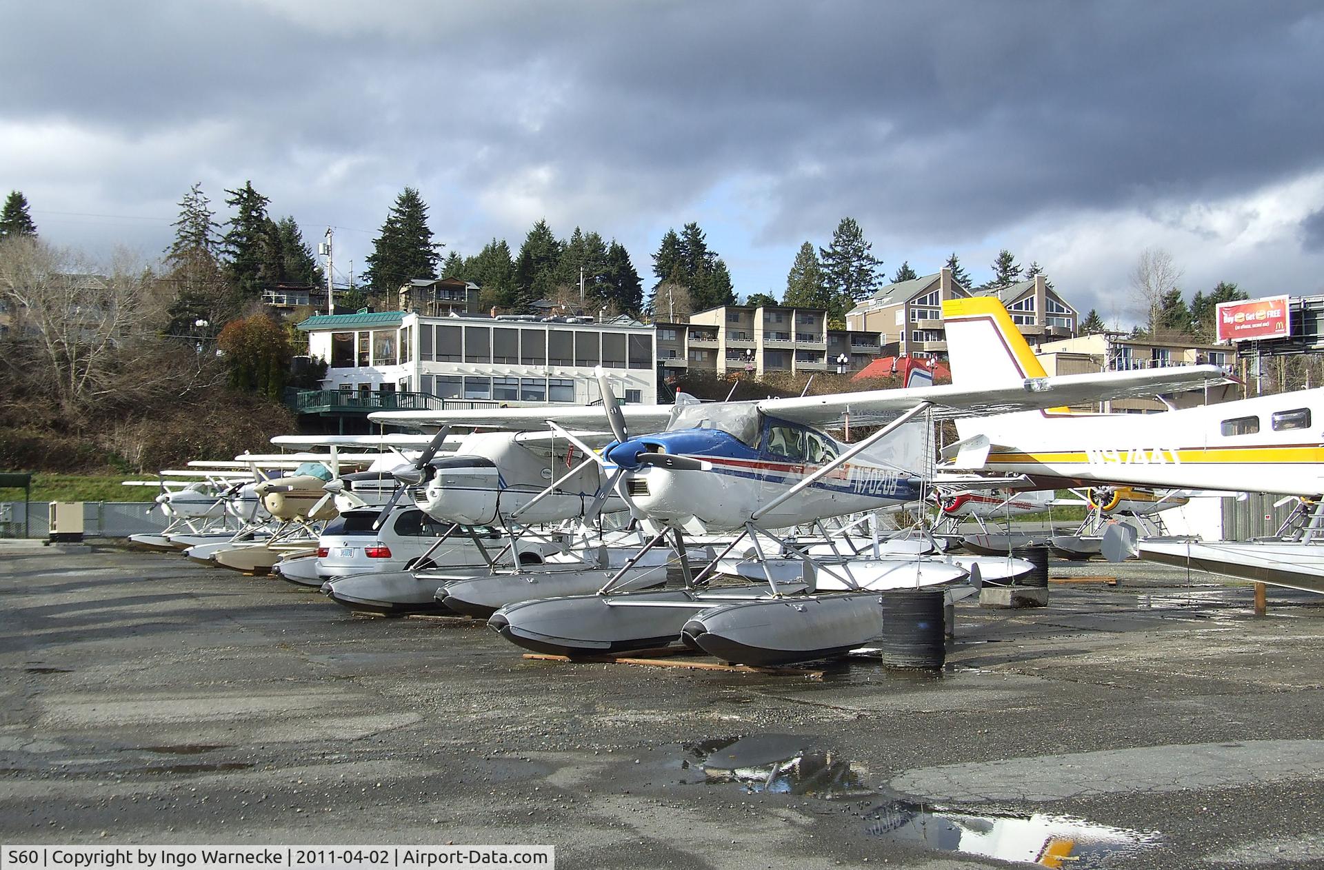 Kenmore Air Harbor Inc Seaplane Base (S60) - lots of floatplanes at Kenmore Air Harbor