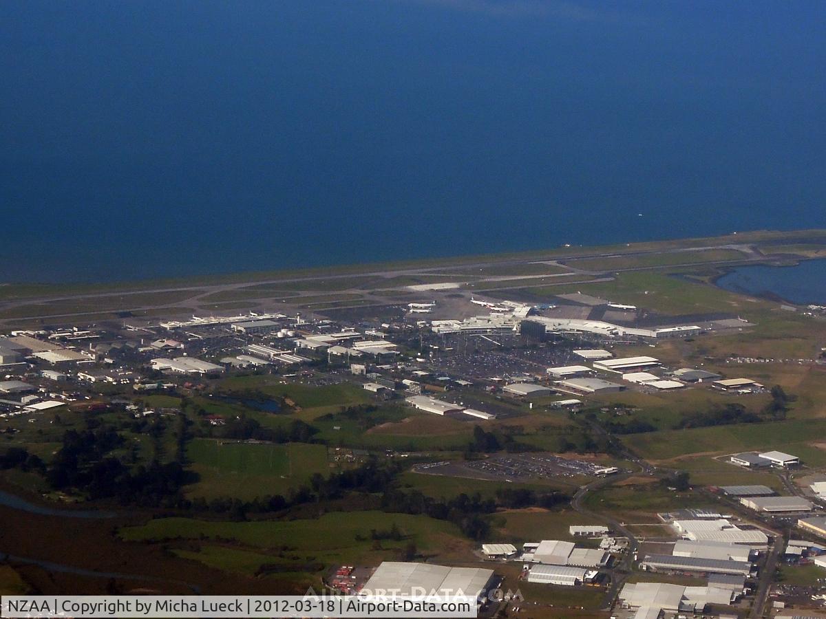 Auckland International Airport, Auckland New Zealand (NZAA) - Auckland airport, from ZK-OKC enroute to BNE