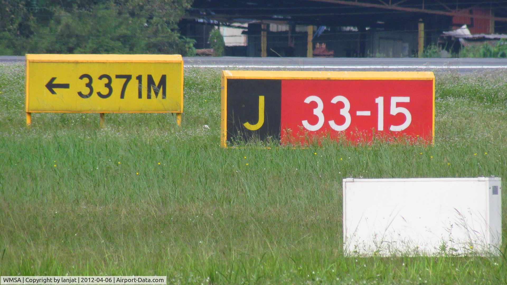 Sultan Abdul Aziz Shah Airport, Subang Jaya, Selangor Malaysia (WMSA) - Signage at Gate J 33-15 SZB
