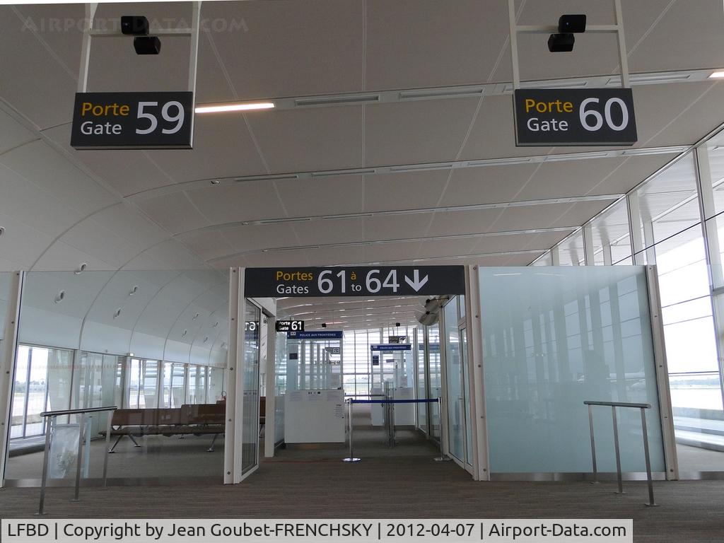 Bordeaux Airport, Merignac Airport France (LFBD) - Terminal jetée ibérique 