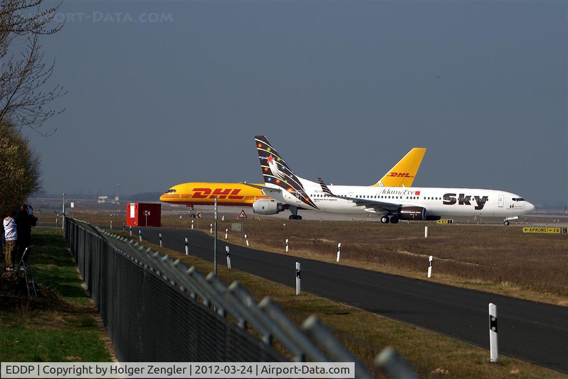Leipzig/Halle Airport, Leipzig/Halle Germany (EDDP) - Observed rendevouz on taxiway A6....