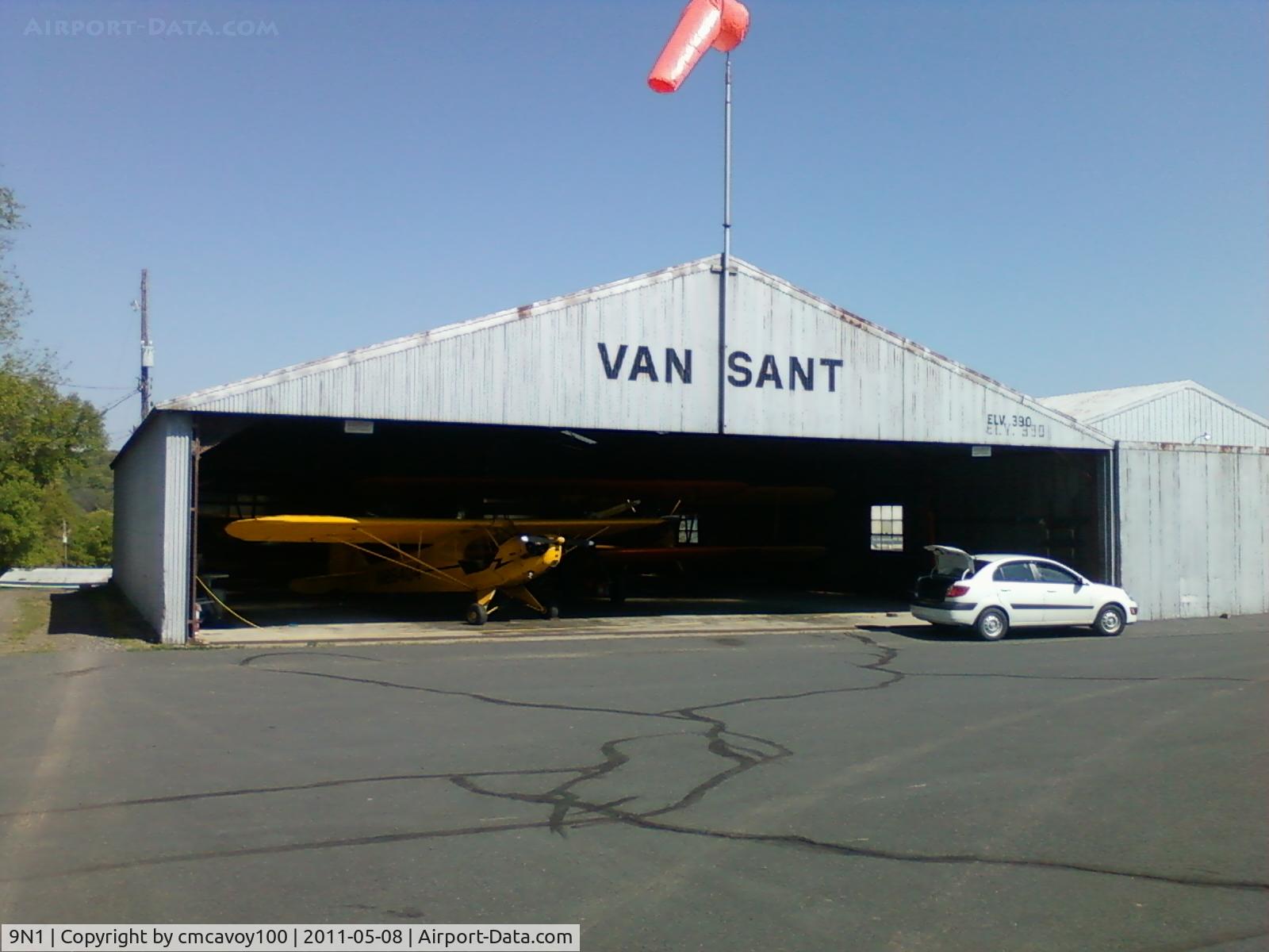 Vansant Airport (9N1) - Hanger shot