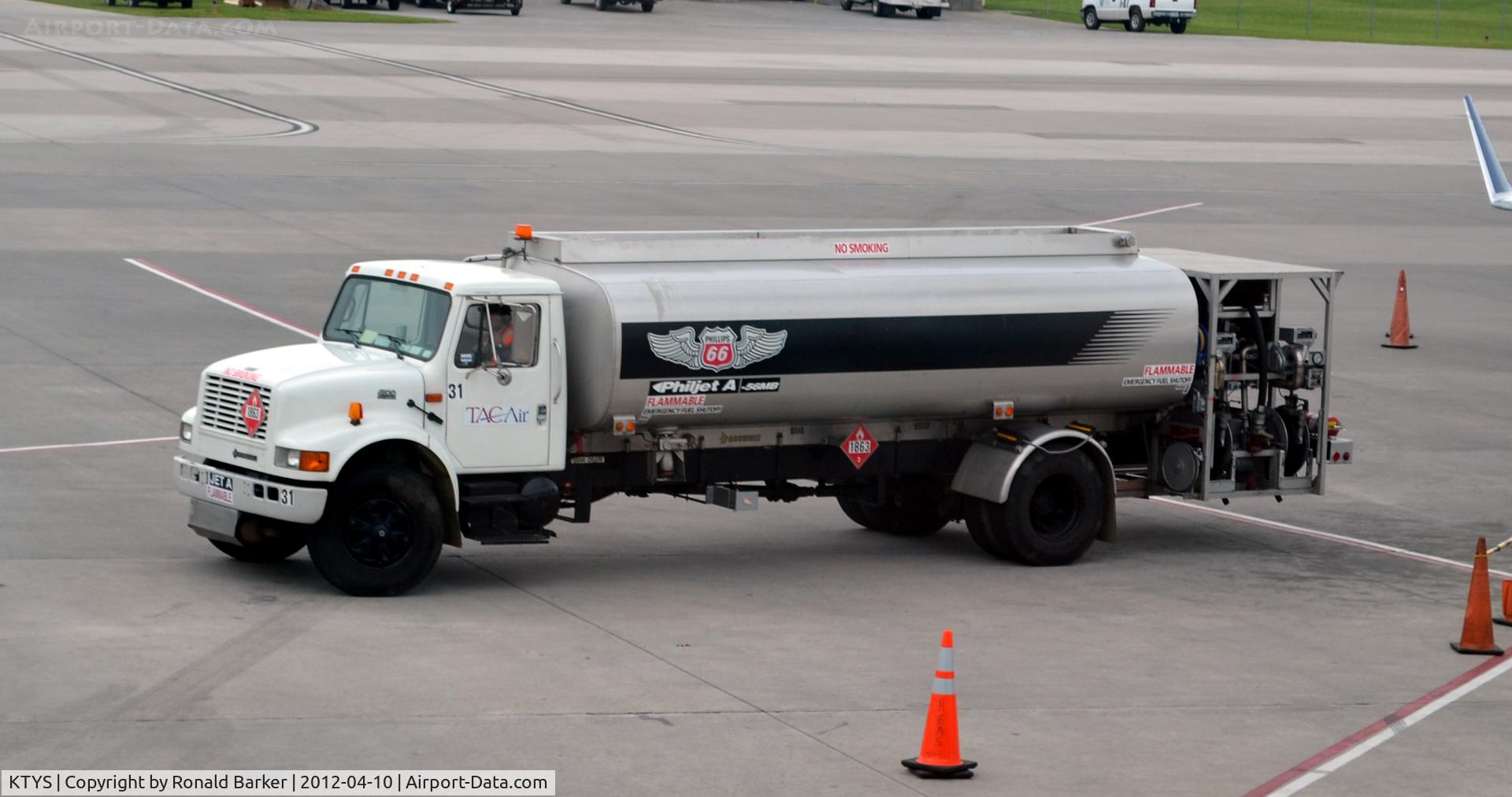 Mc Ghee Tyson Airport (TYS) - Fuel truck #31