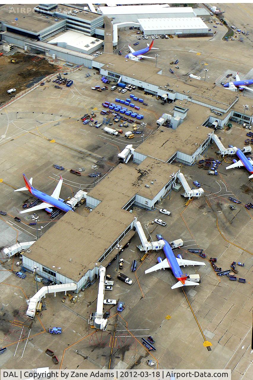 Dallas Love Field Airport (DAL) - Dallas Love Field Terminal 