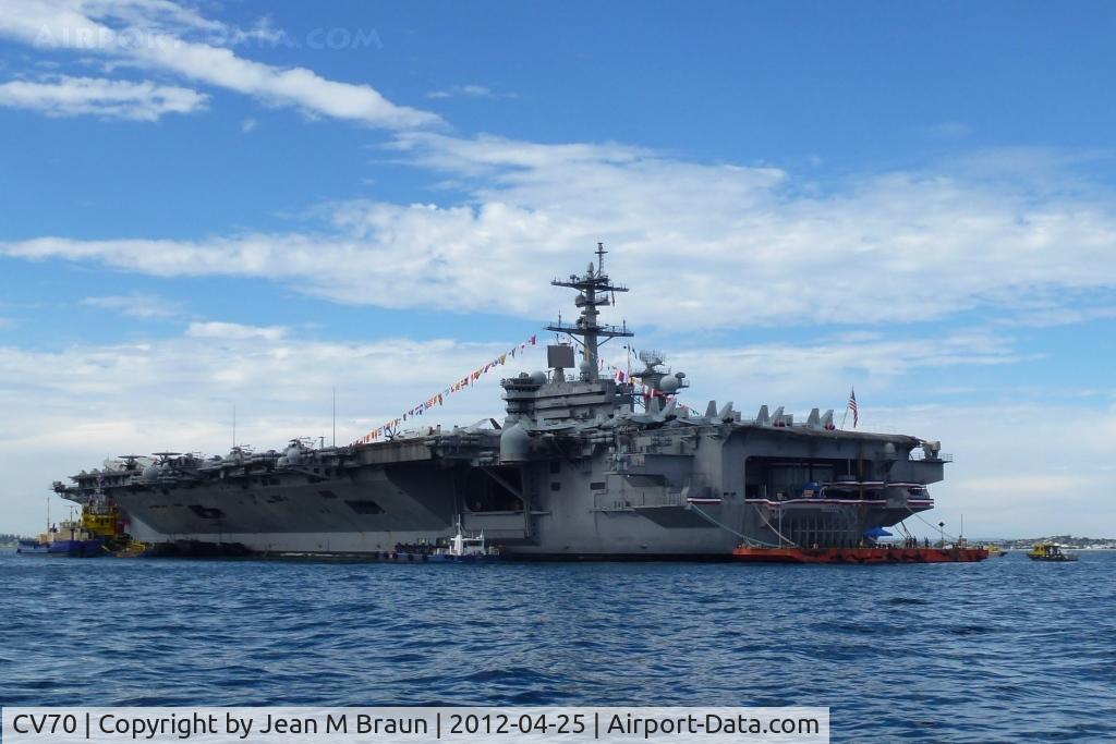 CV70 Airport - Carrier Air Wing Seventeen (CVW-17) aboard USS Carl Vinson (CVN-70). Photo taken offshore Fremantle / Western Australia