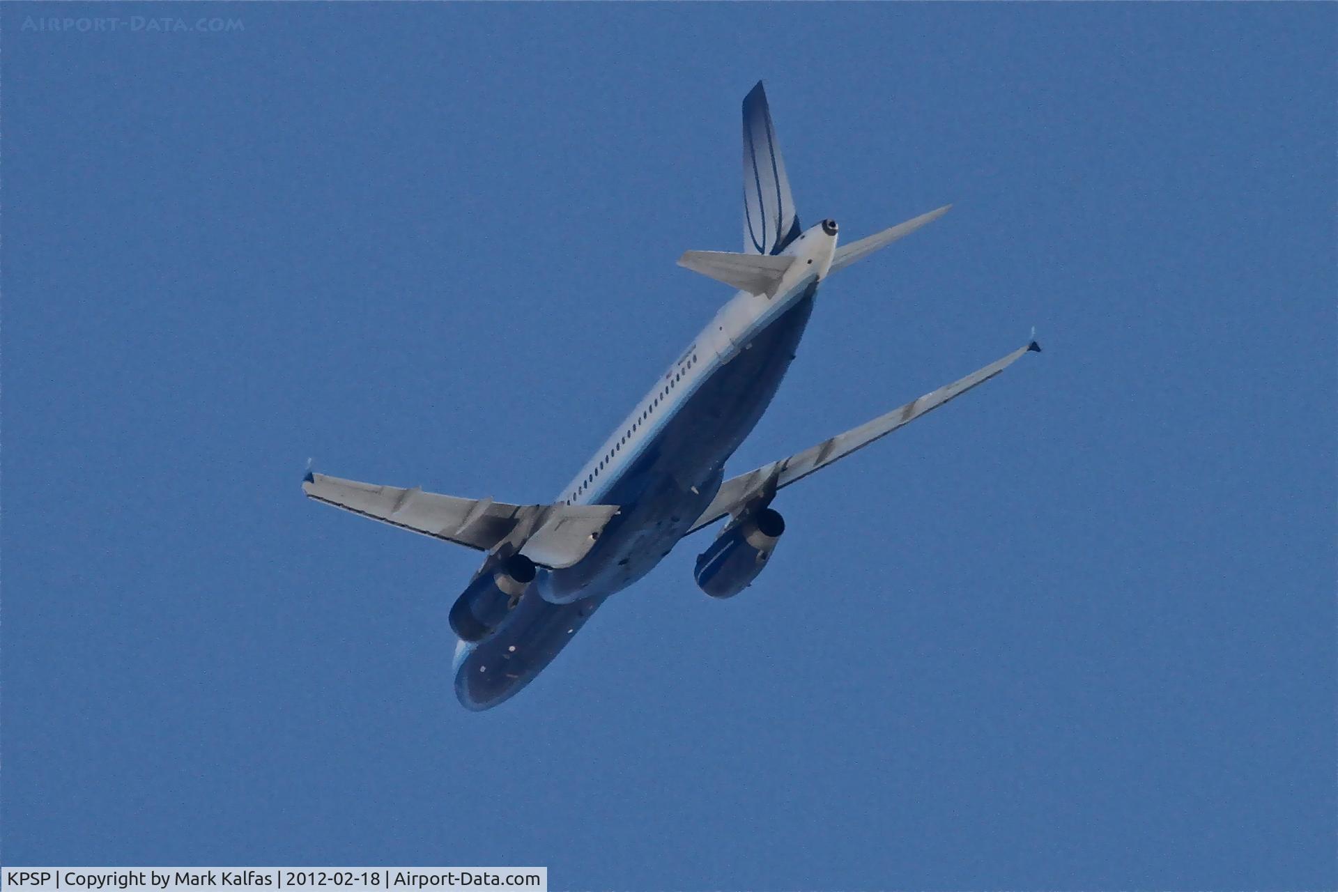 Palm Springs International Airport (PSP) - United Airlines Airbus A320 departing Palm Springs RWY 13R.