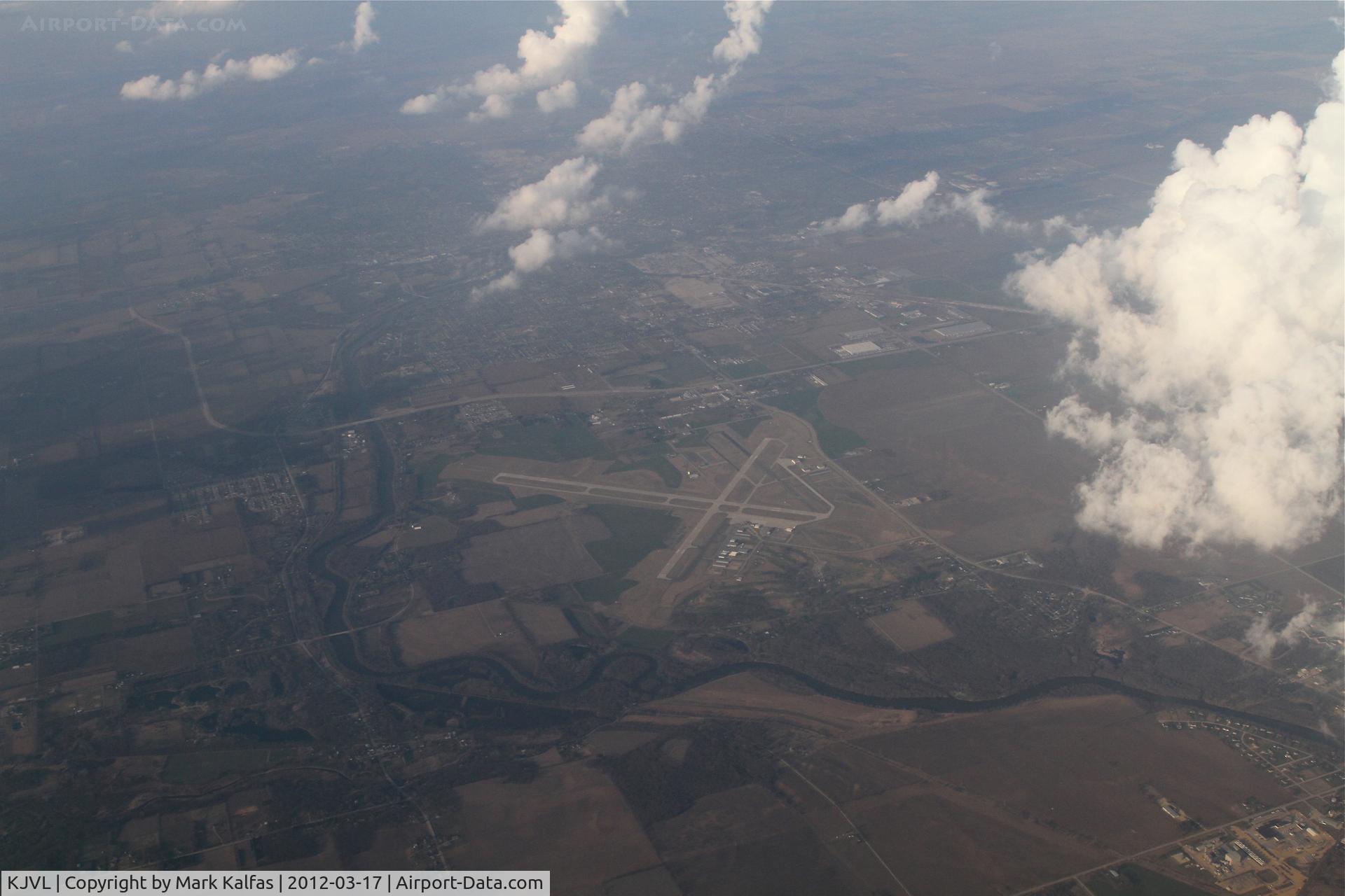 Southern Wisconsin Regional Airport (JVL) - Janesville, Wisconsin, Southern Wisconsin Regional Airport seen on a 101 heading descending though 12,000 on the JVL5 arrival into O'Hare.