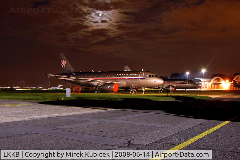 Praha Kbely Airport, Praha Czech Republic (LKKB) - (A319CJ 2801)