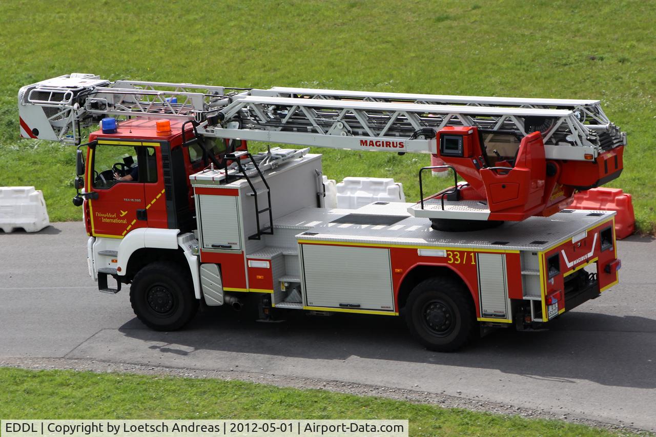 Düsseldorf International Airport, Düsseldorf Germany (EDDL) - Fire Truck Dusseldorf Airport