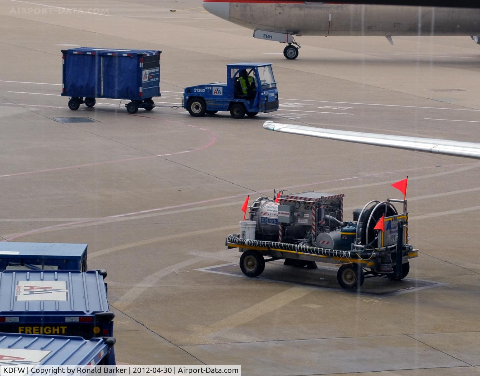 Dallas/fort Worth International Airport (DFW) - Fuel pump and baggage train