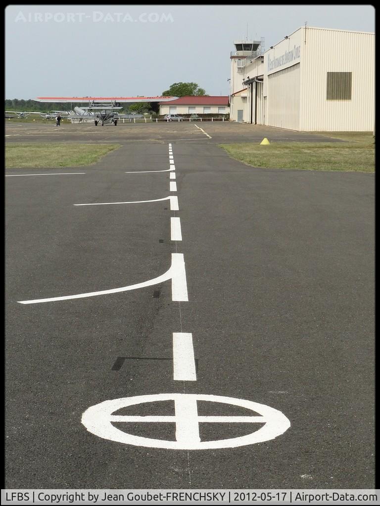 Biscarrosse Airport, Parentis Airport France (LFBS) - plateforme de Biscarrosse 