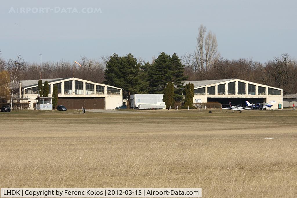 LHDK Airport - Dunakeszi