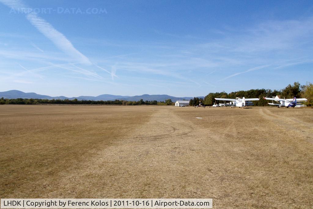 LHDK Airport - Dunakeszi