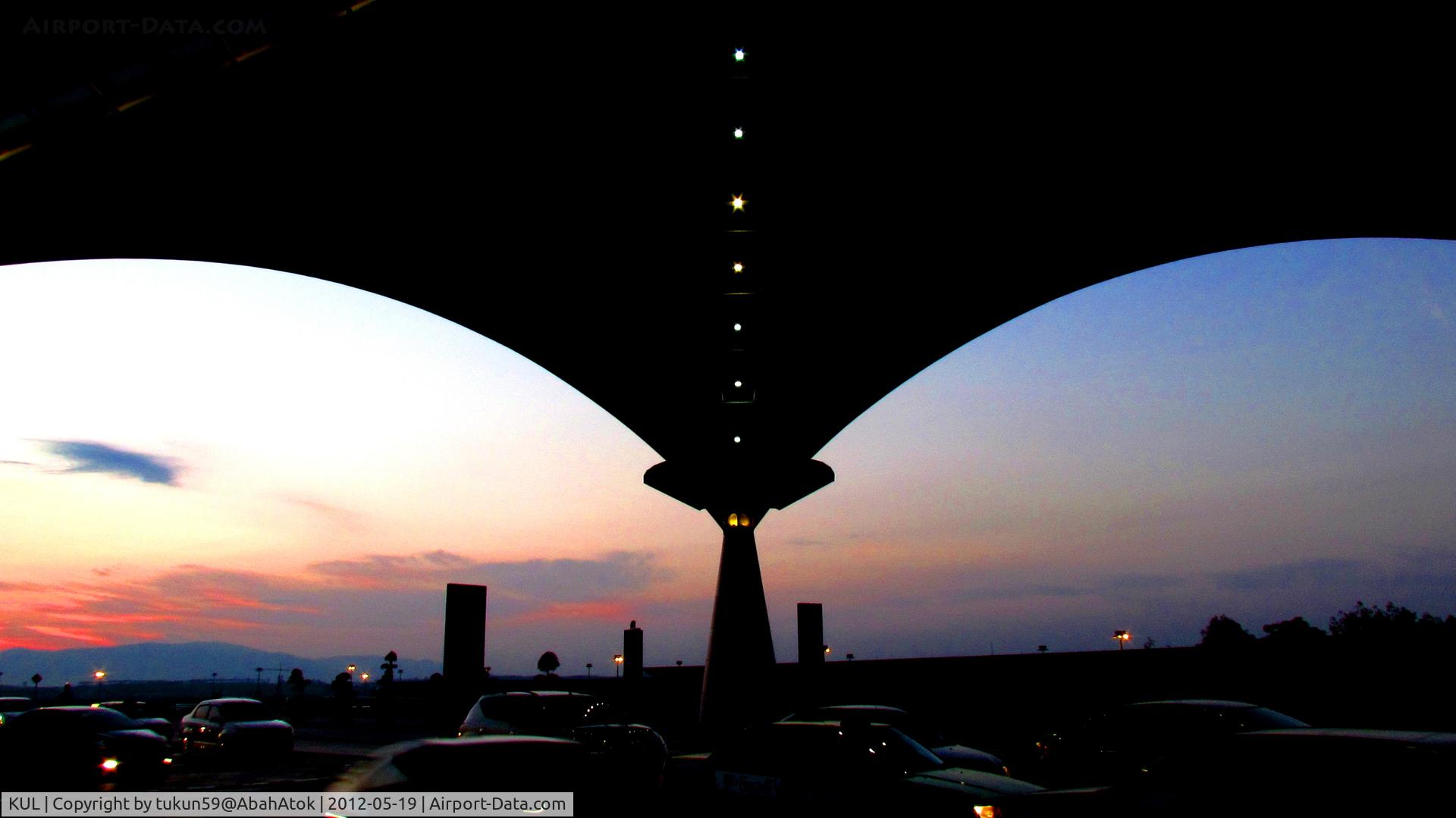 Kuala Lumpur International Airport, Sepang, Selangor Malaysia (KUL) - KLIA Main Terminal