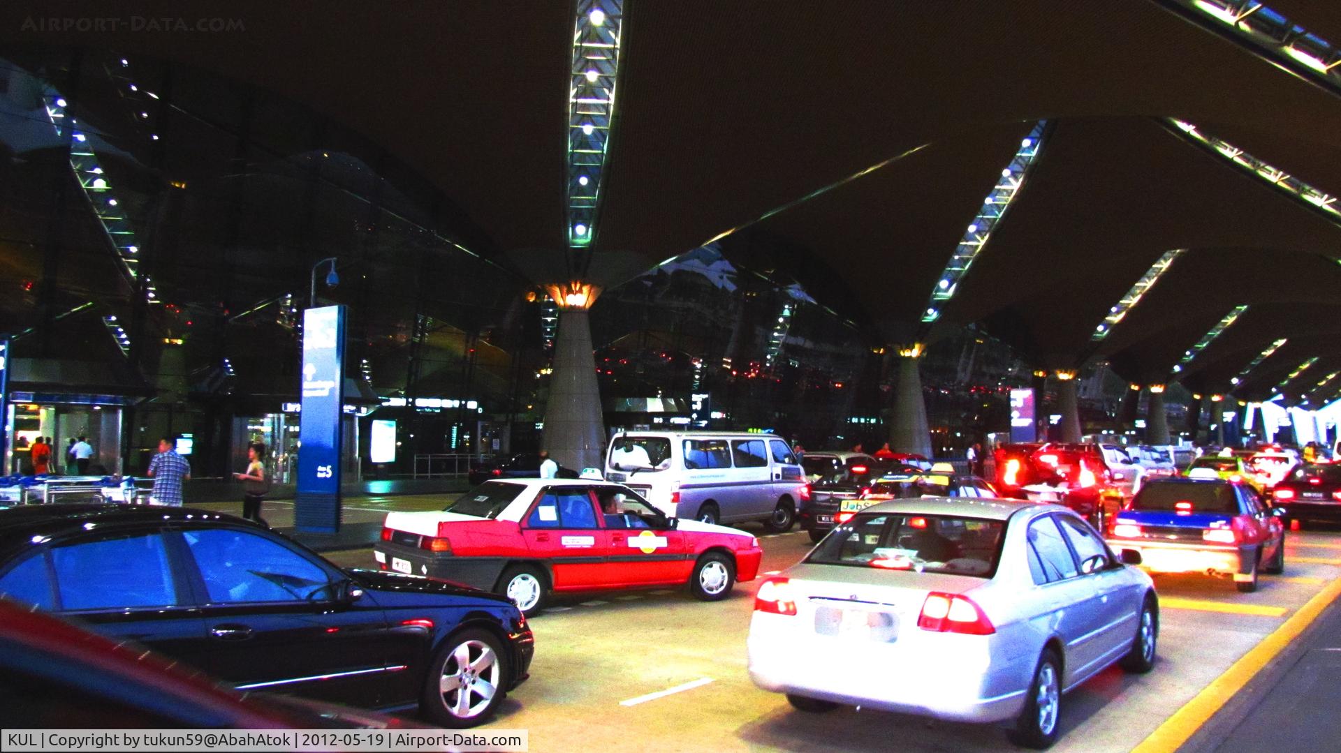 Kuala Lumpur International Airport, Sepang, Selangor Malaysia (KUL) - KLIA Main Terminal