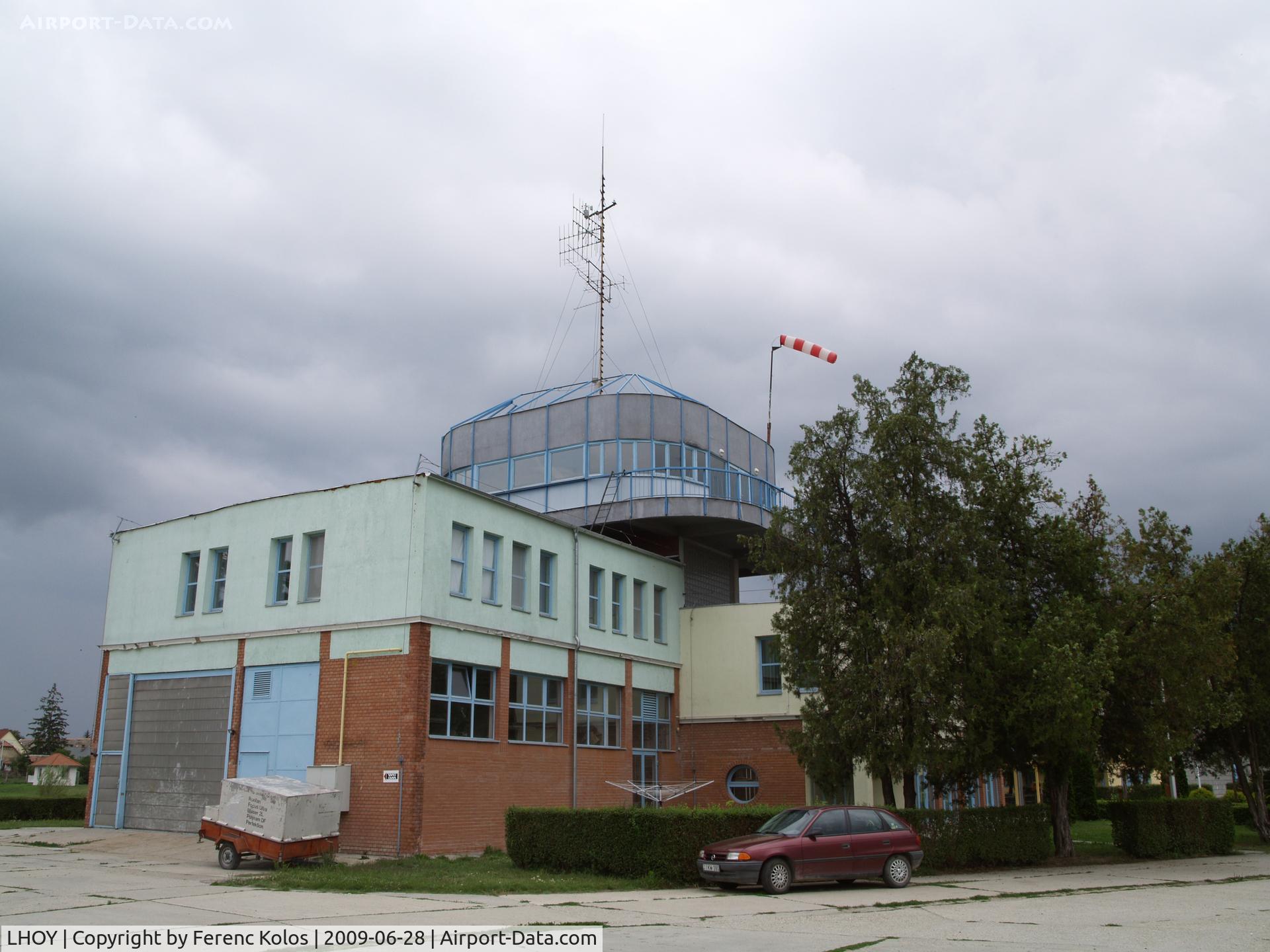 ?csény Airport, ?csény Hungary (LHOY) - Öcsény