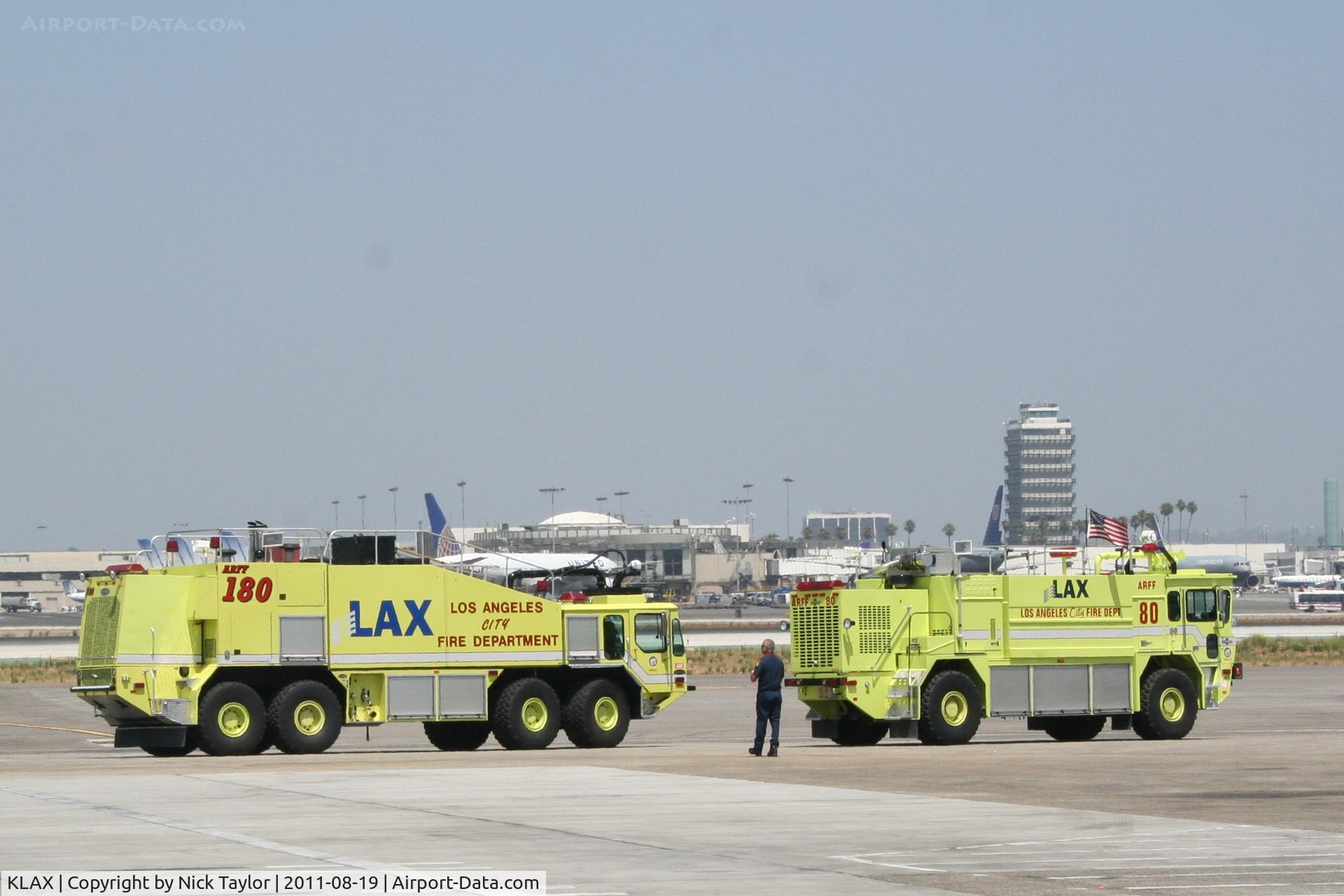 Los Angeles International Airport (LAX) - Crash 80 and 180 waiting for the 747-8 to arrive (N50217)