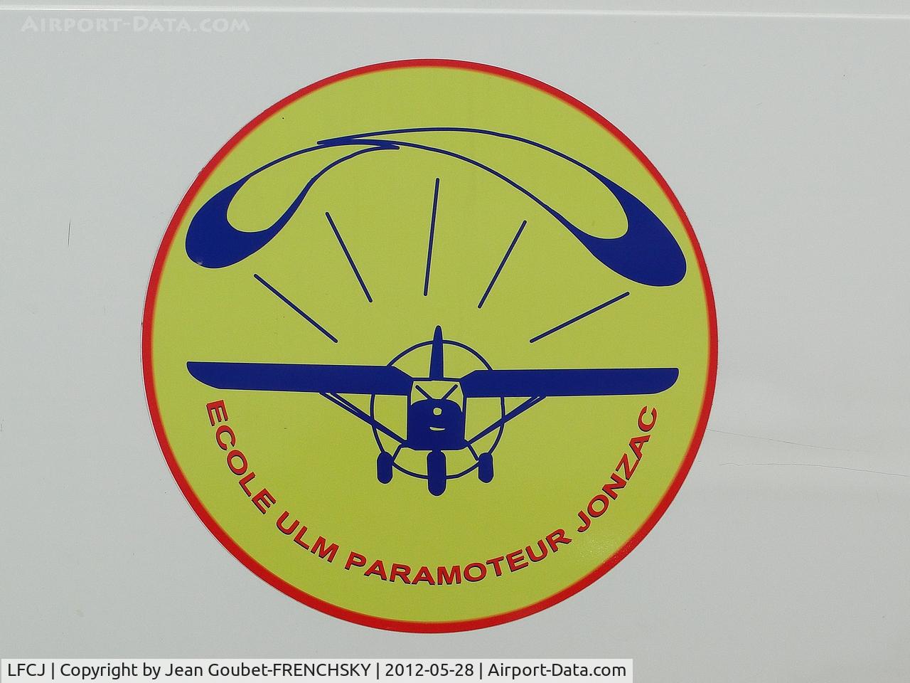 Jonzac Neulles Airport, Jonzac France (LFCJ) - ULM PARAMOTEUR JONZAC