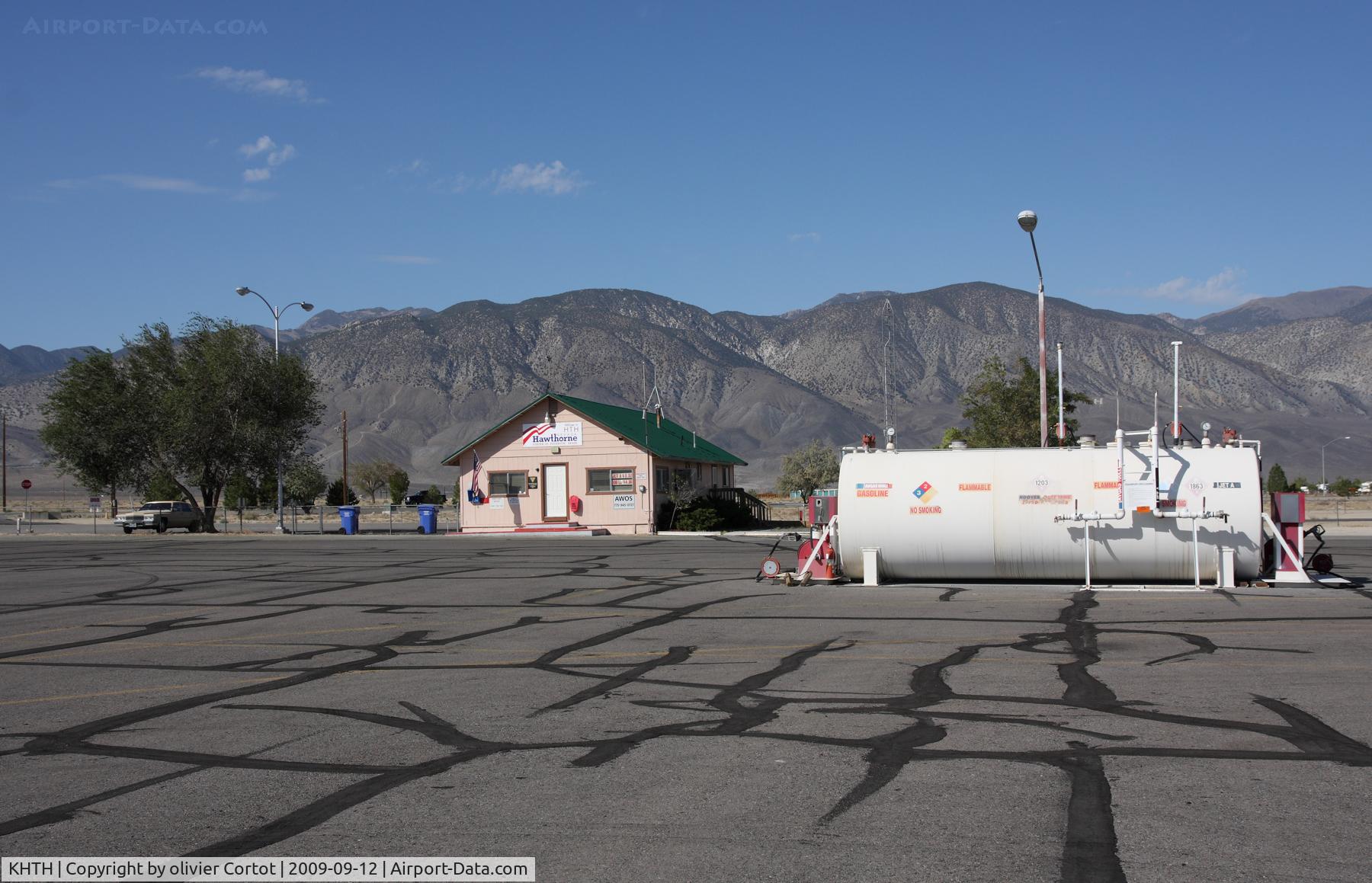 Hawthorne Industrial Airport (HTH) - the airport main building