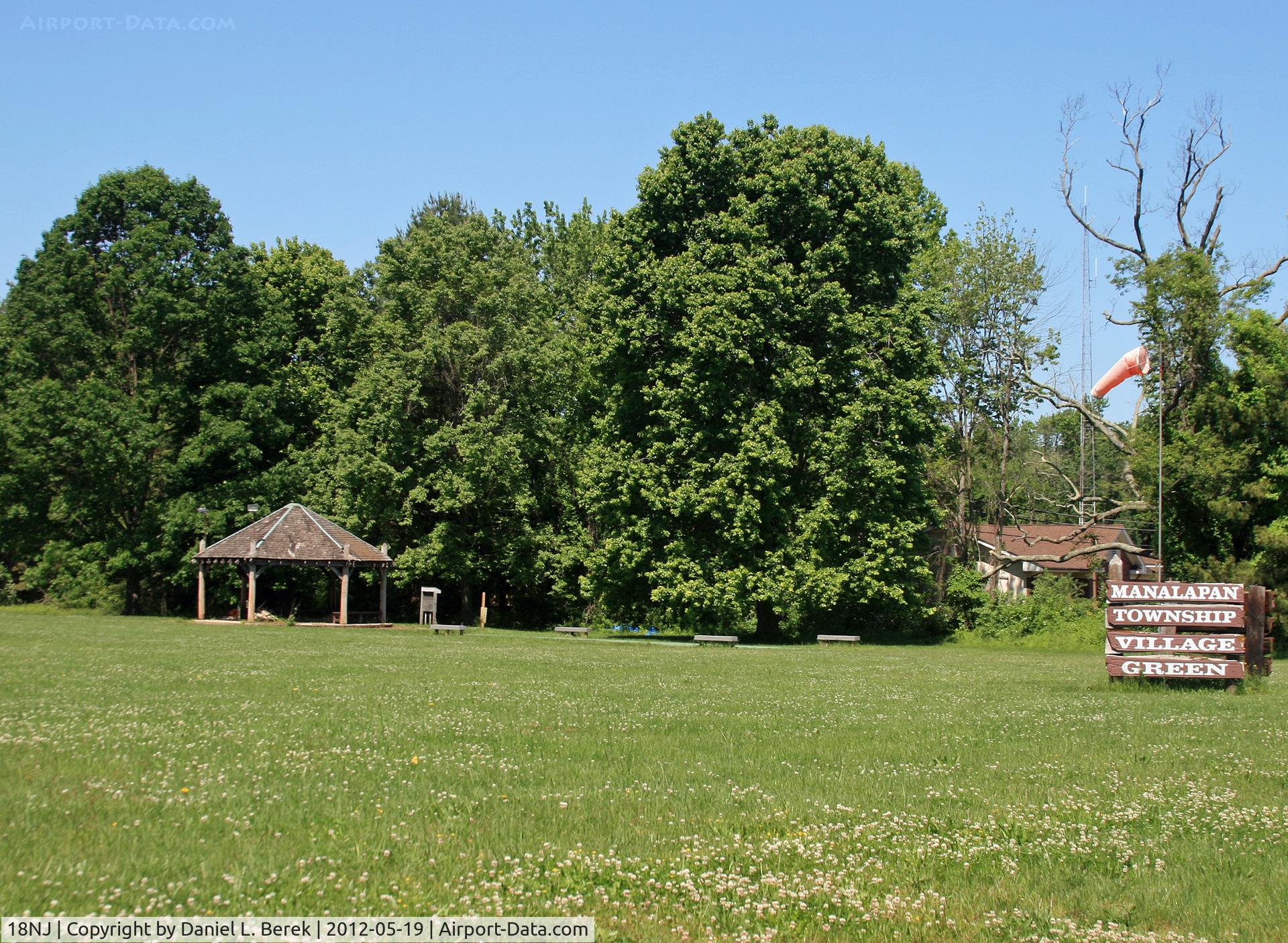 Manalapan Township-village Green Heliport (18NJ) - Who would have expected a heliport at a recreational field near a busy intersection and a shopping mall?