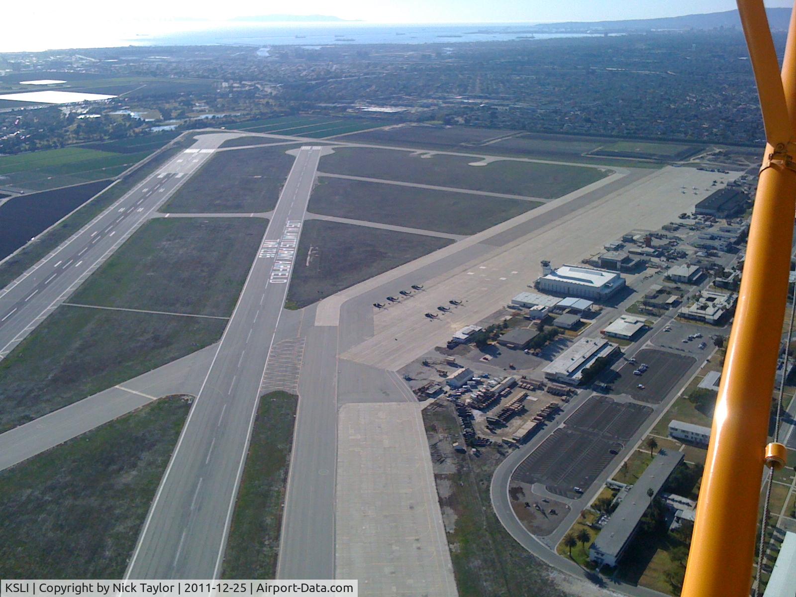 Los Alamitos Aaf Airport (SLI) - Cruising over Los Al