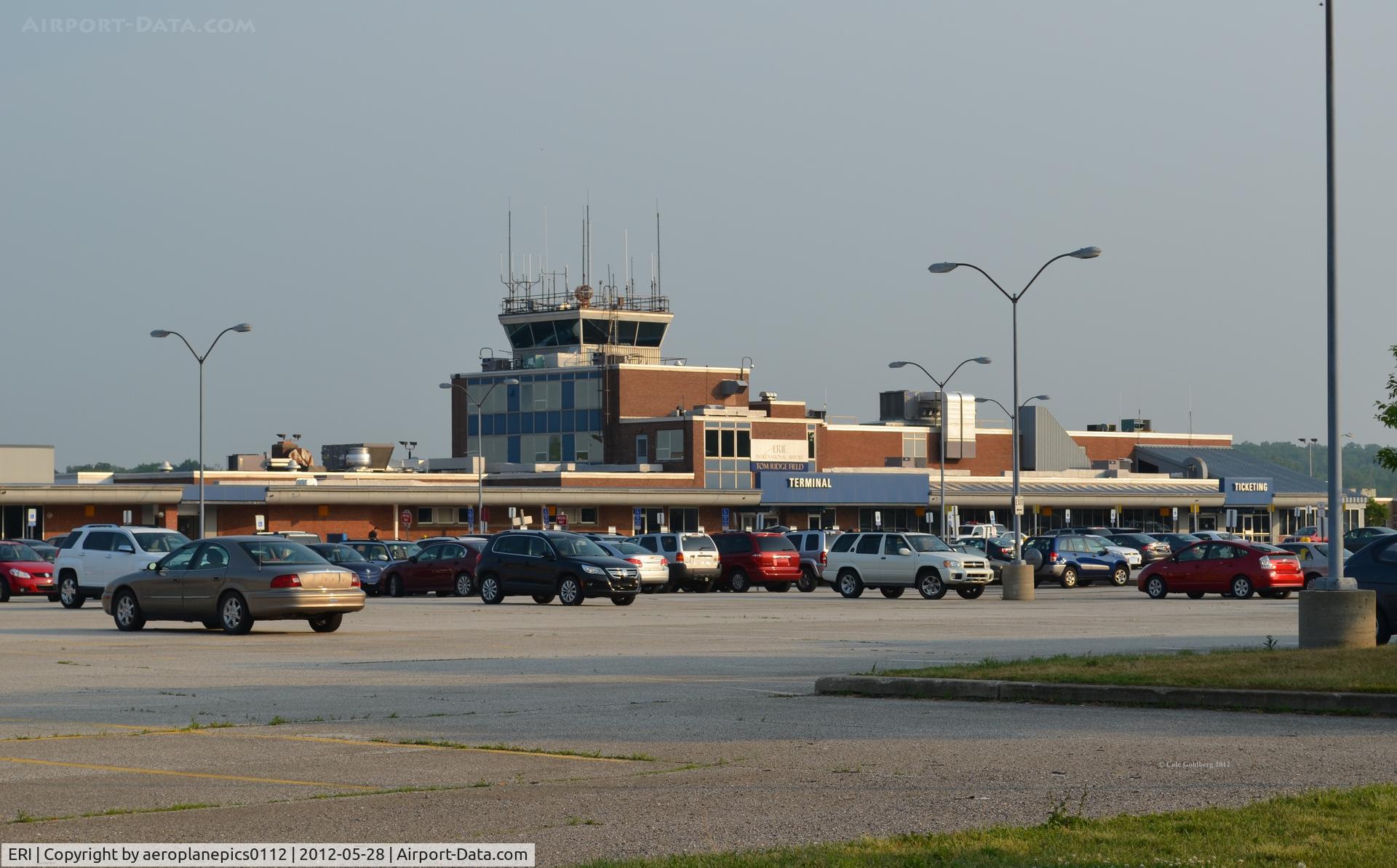 Erie Intl/tom Ridge Field Airport (ERI) - The Terminal and Air Traffic Control Tower at Erie International Airport / Tom Ridge Field in Erie, Pennsylvania. 