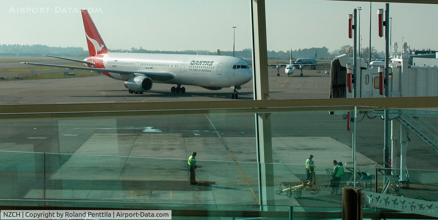 Christchurch International Airport, Christchurch New Zealand (NZCH) - Quantas 767 pulls into the gate at Christchurch International.