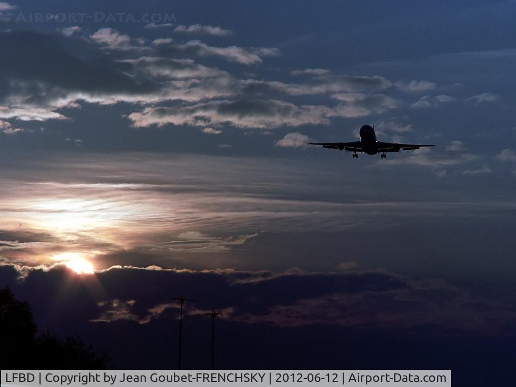 Bordeaux Airport, Merignac Airport France (LFBD) - runway 23