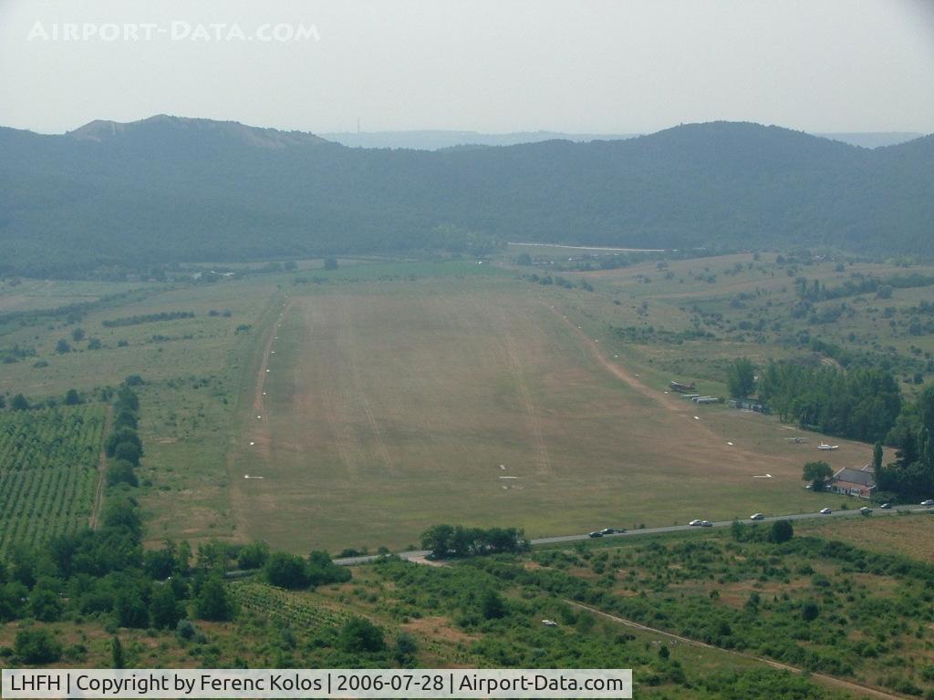 LHFH Airport - Farkashegy