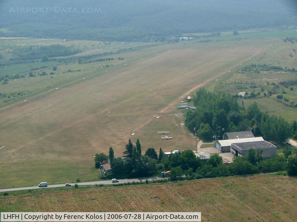 LHFH Airport - Farkashegy