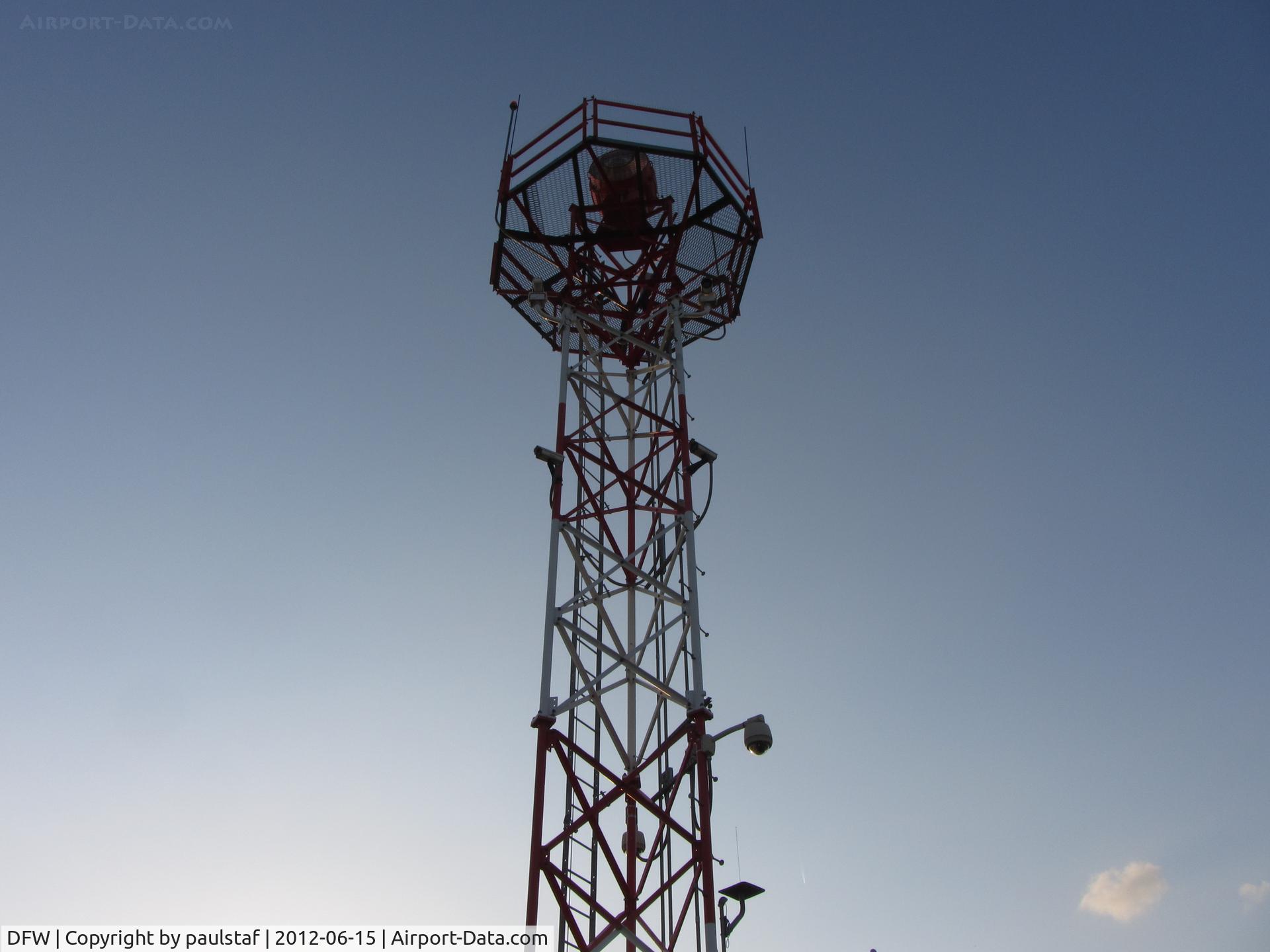 Dallas/fort Worth International Airport (DFW) - Aviation Beacon Tower 