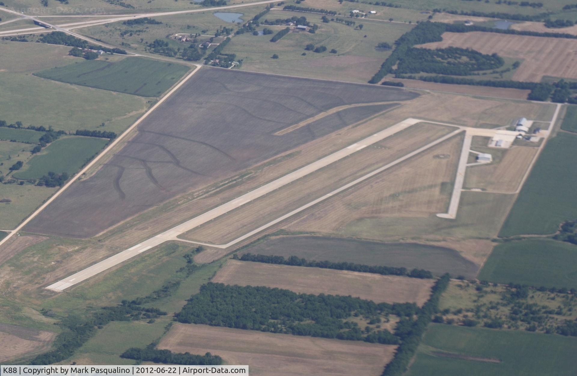Allen County Airport (K88) - Allen County Airport