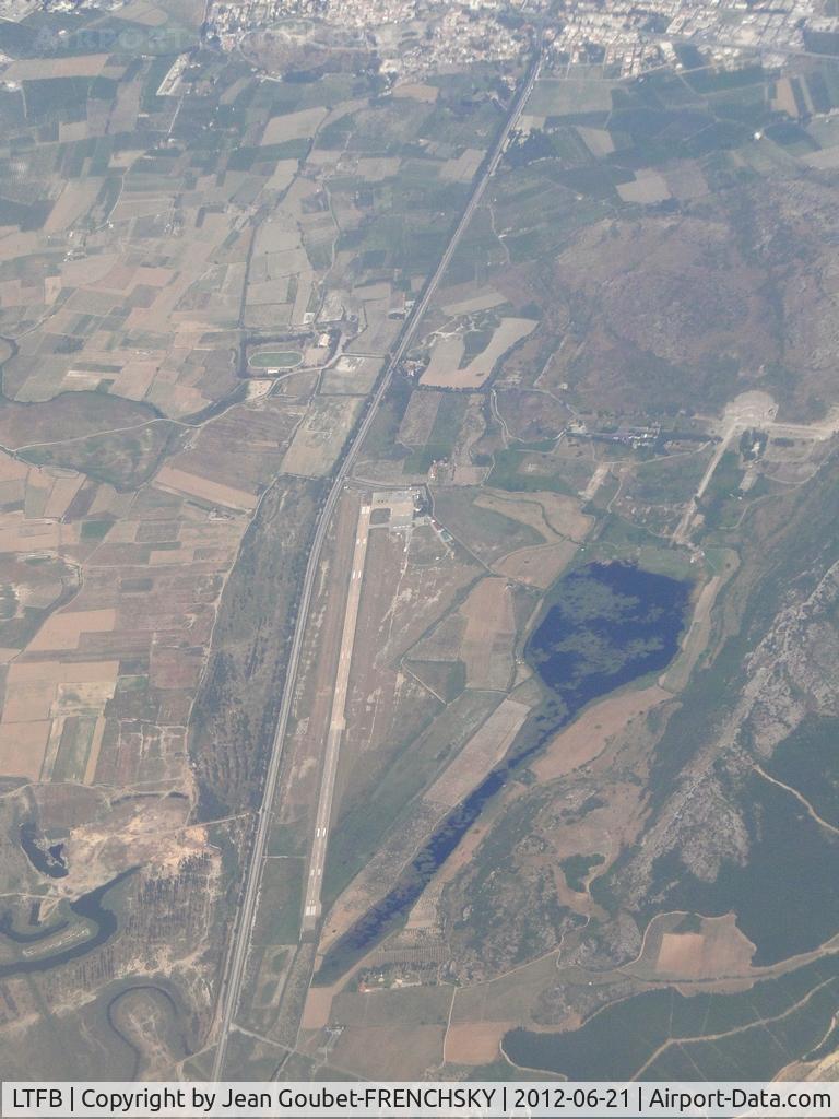 LTFB Airport - EFES AIRPORT (TURKEY) flight level 190, descent to Bodrum