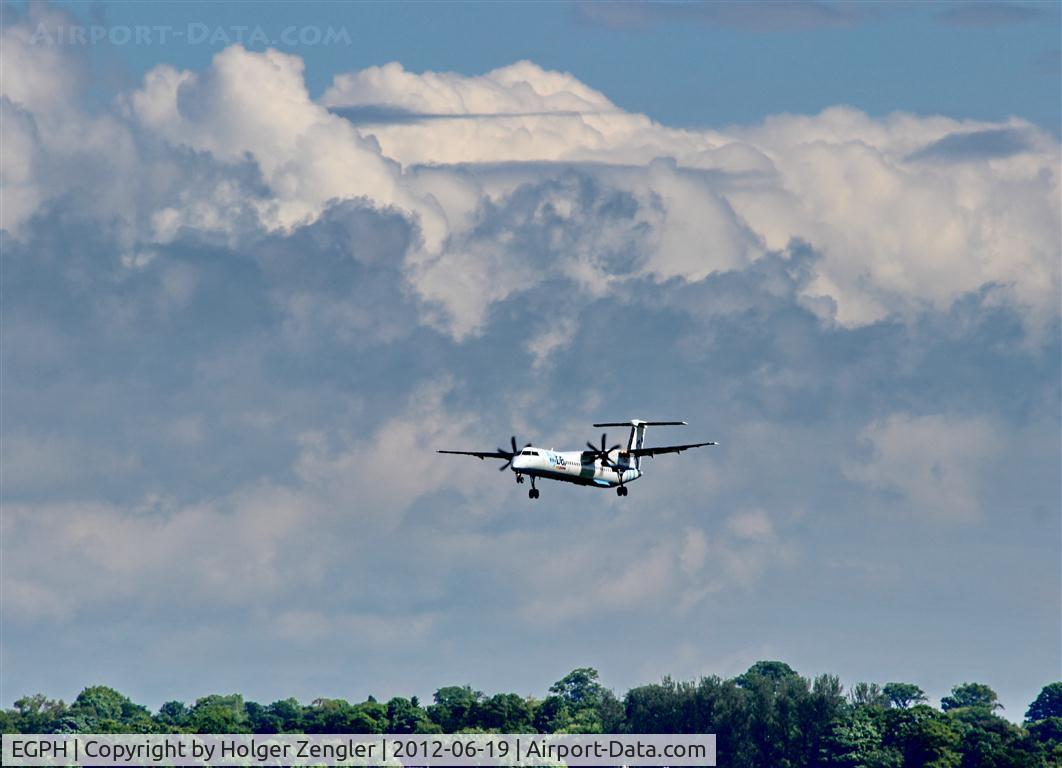 Edinburgh Airport, Edinburgh, Scotland United Kingdom (EGPH) - Final approach at an stunning scottish sky....