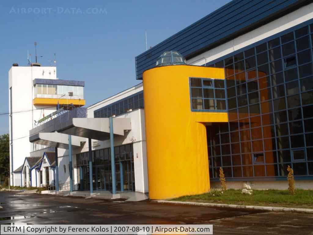 Târgu Mure? International Airport, Târgu-Mure? Romania (LRTM) - Targu-Mures-Marosvásárhely