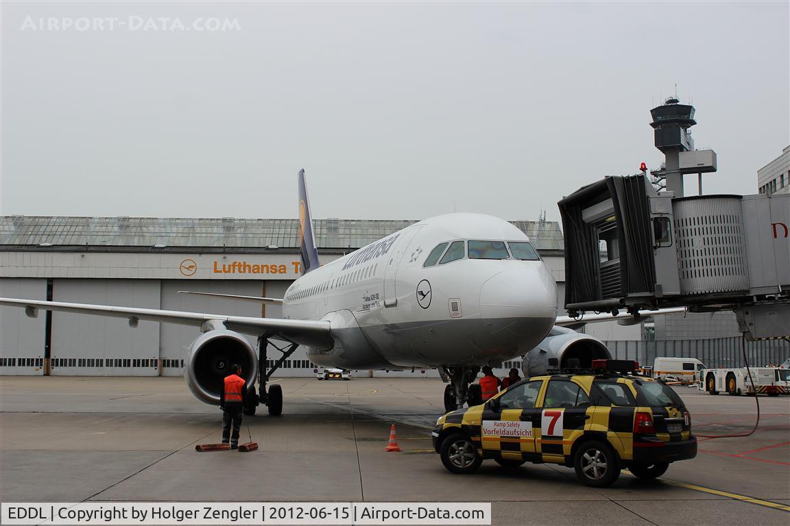 Düsseldorf International Airport, Düsseldorf Germany (EDDL) - Lufthansa´s 