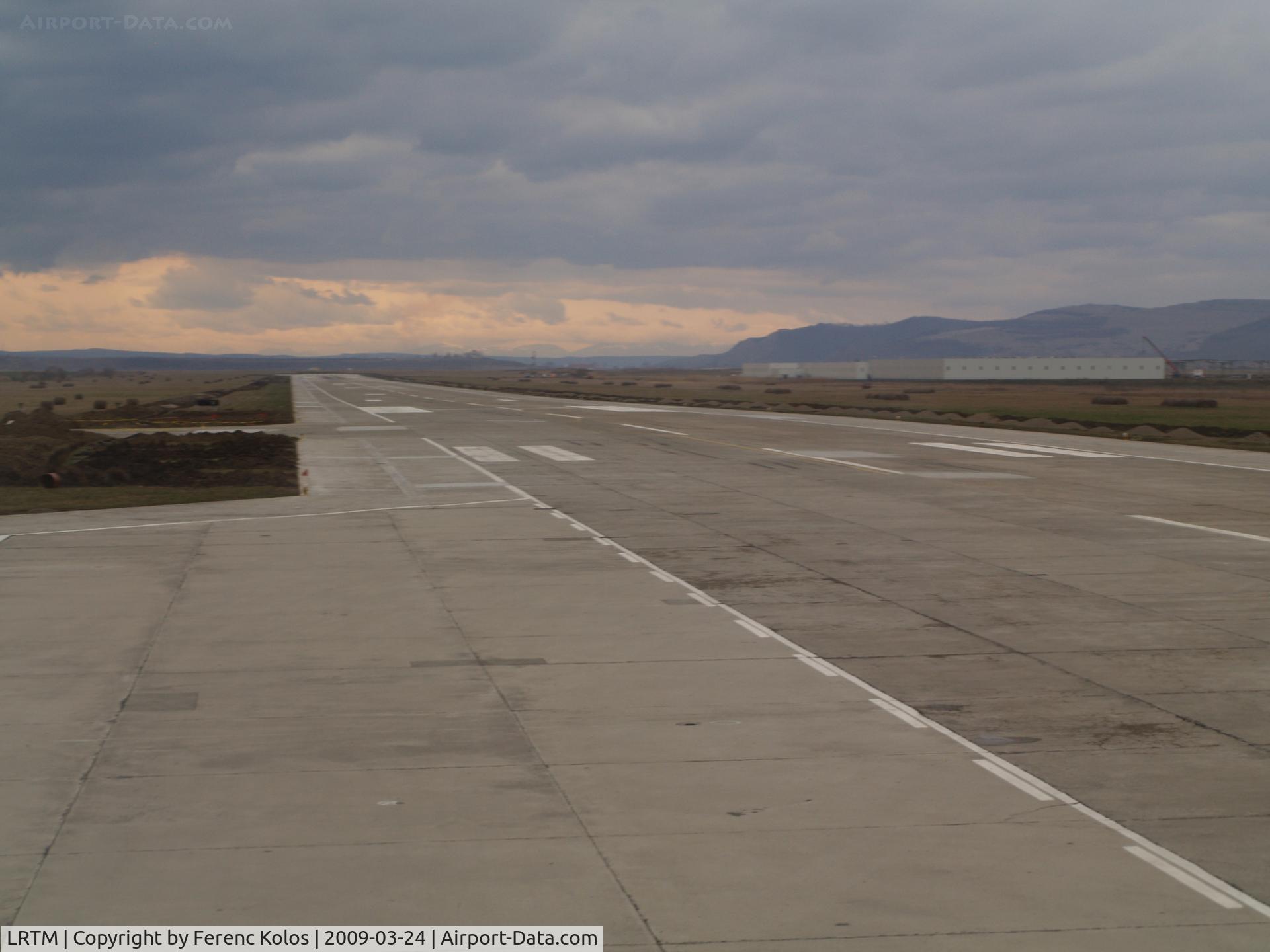 Târgu Mure? International Airport, Târgu-Mure? Romania (LRTM) - Targu-Mures-Marosvásárhely