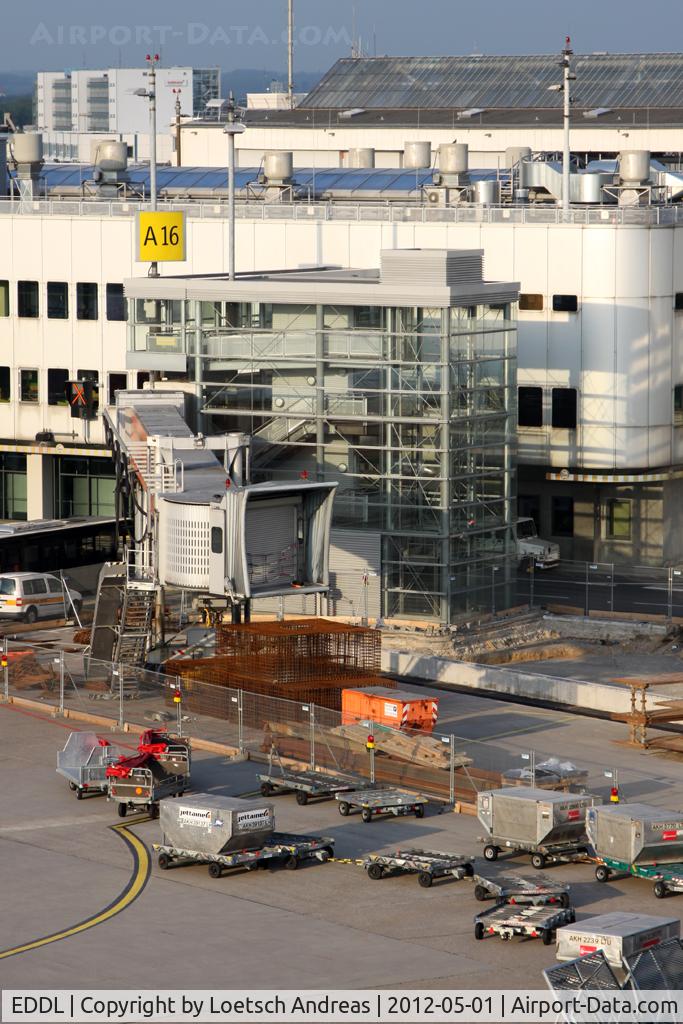 Düsseldorf International Airport, Düsseldorf Germany (EDDL) - Gate A16