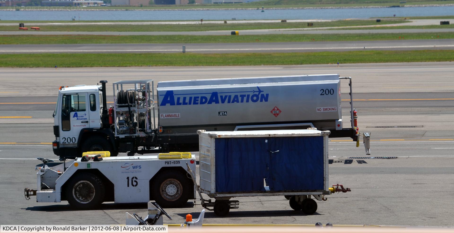 Ronald Reagan Washington National Airport (DCA) - Fuel truck 200