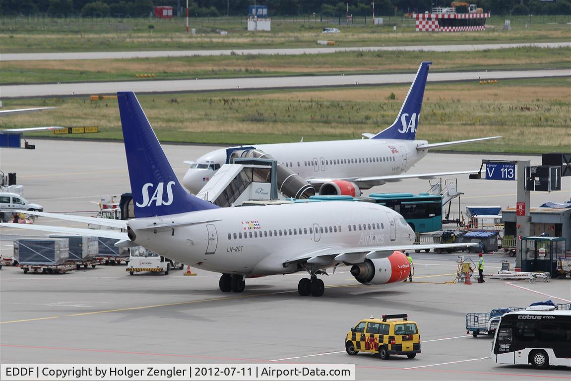 Frankfurt International Airport, Frankfurt am Main Germany (EDDF) - Northern meeting in small birds corner...