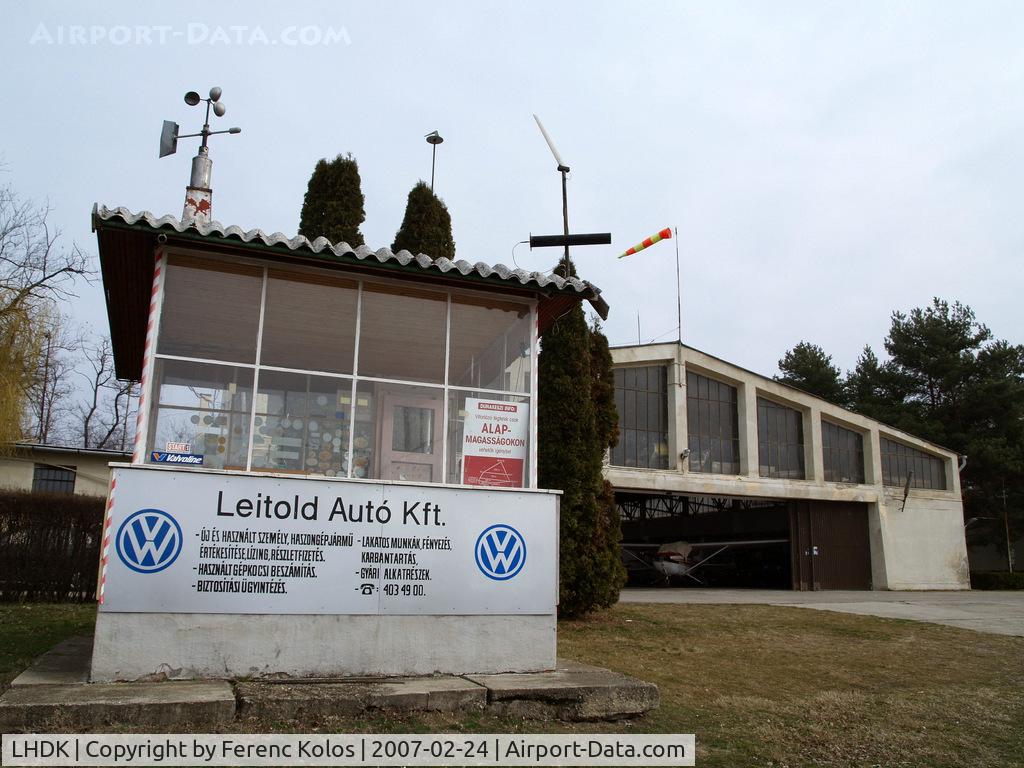 LHDK Airport - Dunakeszi