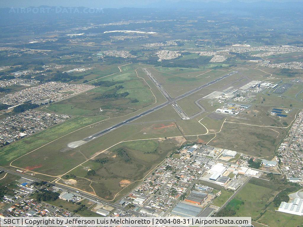 Afonso Pena International Airport, Curitiba, Paraná Brazil (SBCT) - Farther view of Curitiba Intl Airport
