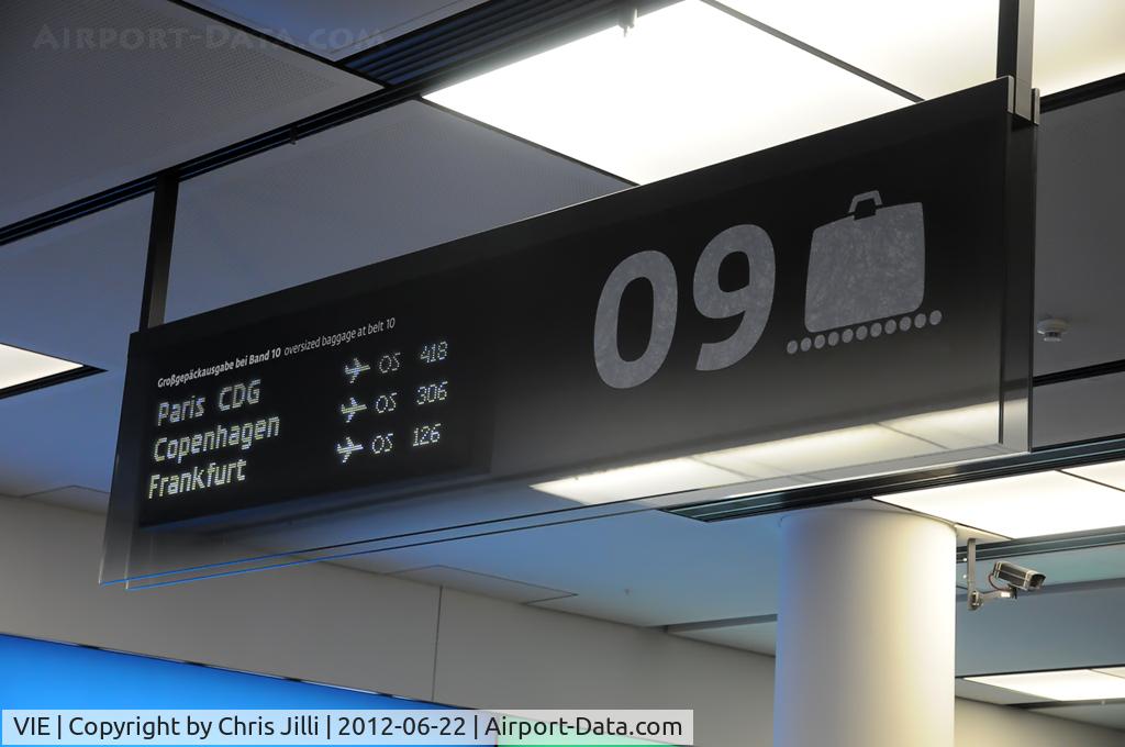 Vienna International Airport, Vienna Austria (VIE) - Skylink - Terminal 3 - Check-in 3